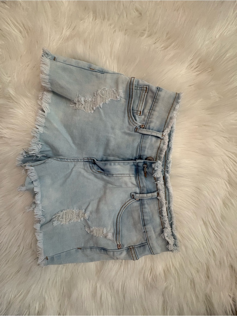 Frayed Hem Light Wash Denim Shorts
